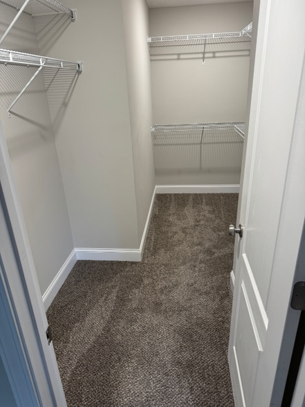 Building Photo - 888 Danish Dr