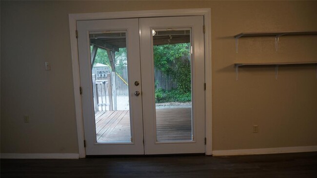 Building Photo - 1728 Zimmerman Ln