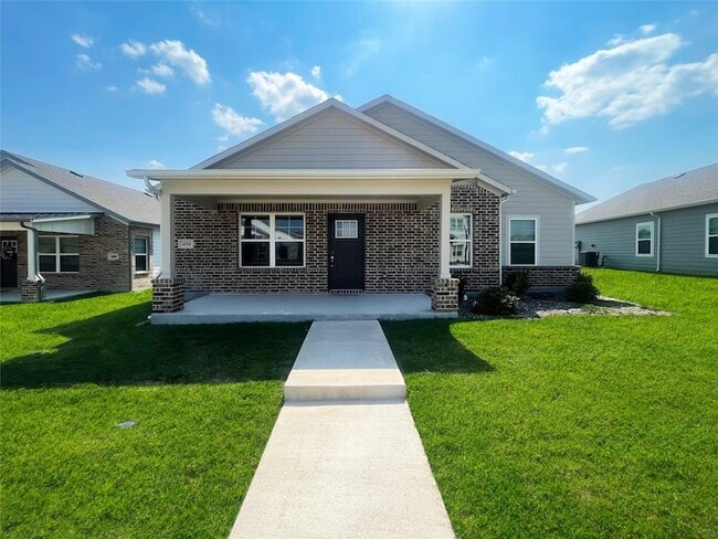 Primary Photo - 4004 Dayton Dr