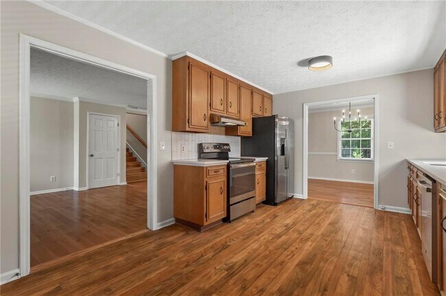 Building Photo - 37 Skyview Cir