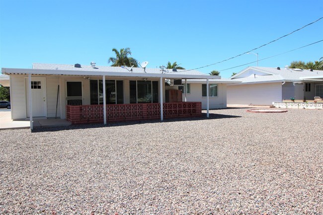 Building Photo - 11417 N 103rd Ave