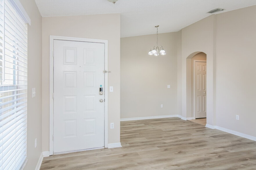 Building Photo - 6226 Chapel Pines Blvd