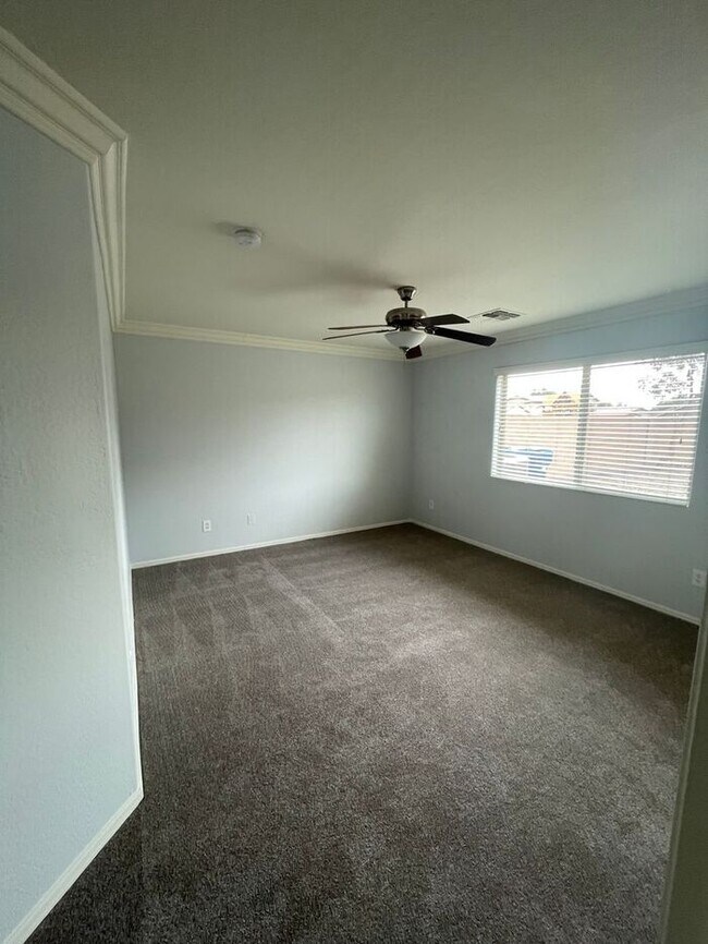 Building Photo - READY TO VIEW NOW! Beautiful 3 Bed 2 Bath Home in Buckeye