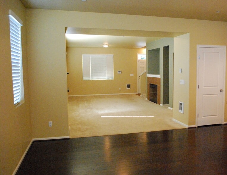 Building Photo - Townhome in Bothell, Great Location!!