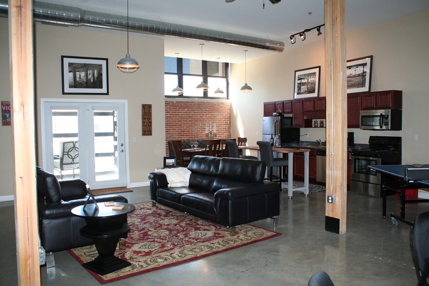 Stadium Lofts Flats Indianapolis In Apartment Finder
