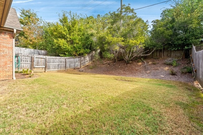 Building Photo - 2574 Mill Creek Rd