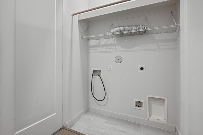 Building Photo - 1136 Adele St