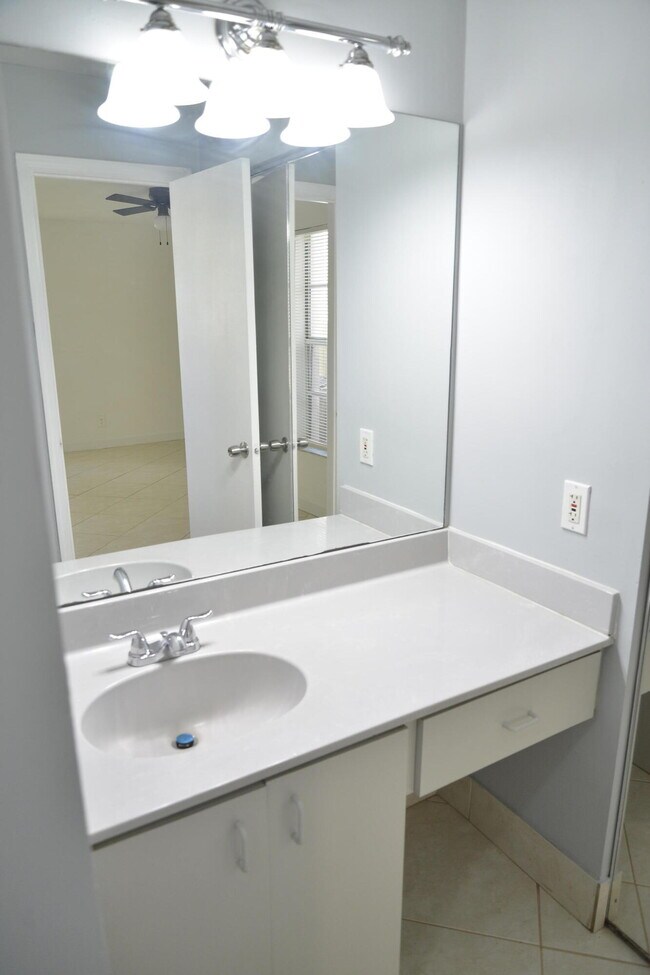 Building Photo - 3344 Alba Cir