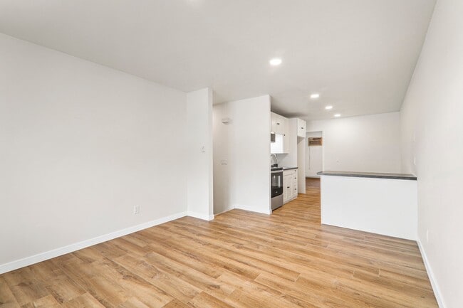 Building Photo - 881 Janesville St, Oregon, WI 53575
