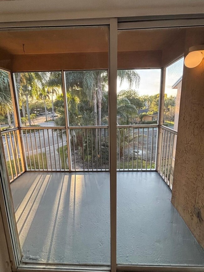 Building Photo - 3985 W McNab Rd