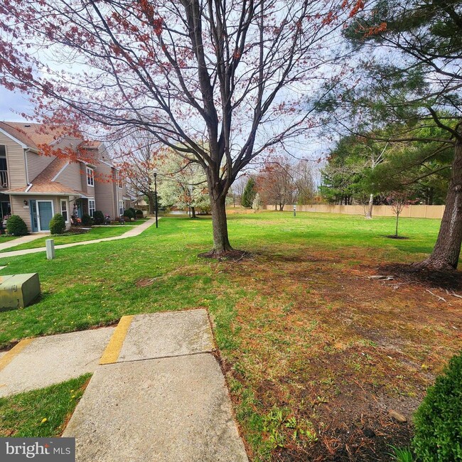 Building Photo - 808 Briarwood Ct