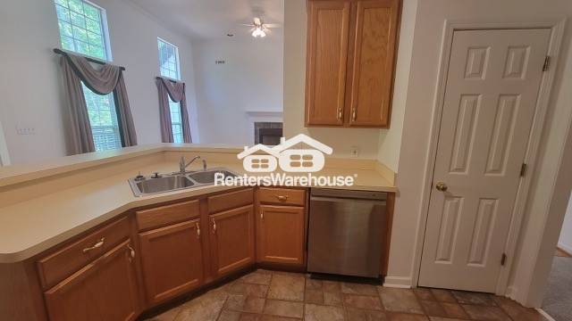 Building Photo - 2859 Fairburn Pl SW