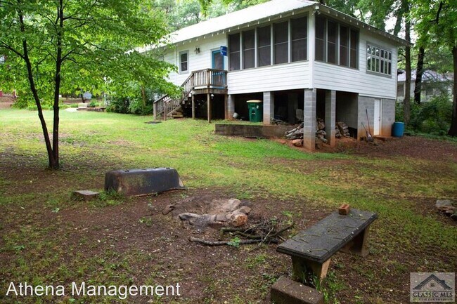 Building Photo - 3 br, 2 bath House - 210 HILLSIDE STREET