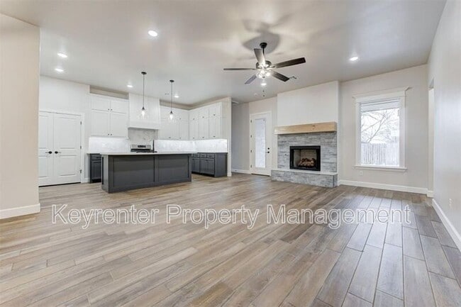 Building Photo - 2609 Dalewood Pl