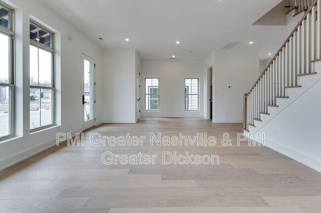 Building Photo - 404 Morningside Mnr