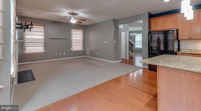 Building Photo - 44241 Beaver Creek Dr