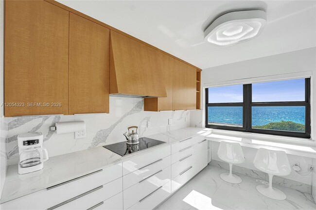 Building Photo - 1201 S Ocean Dr