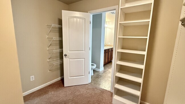 Building Photo - 1813 Clayton Cove Dr NW