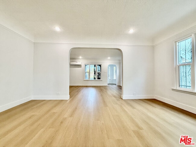 Building Photo - 1221 West Blvd