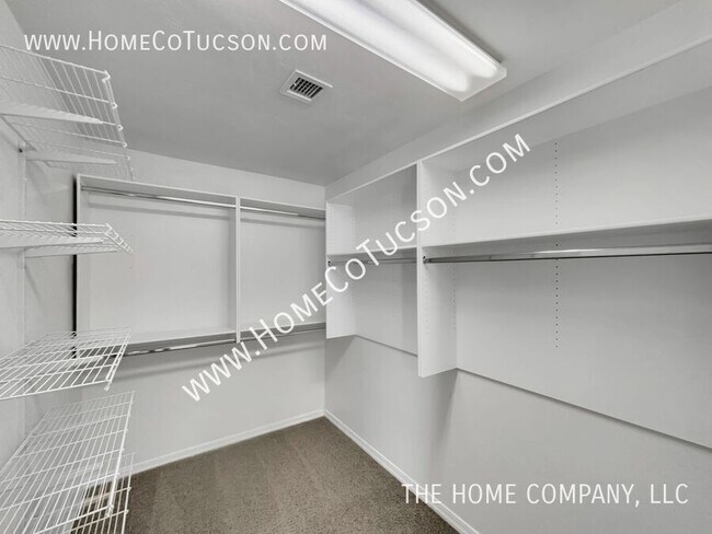 Building Photo - 3518 E Canter Rd