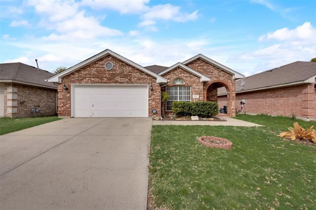 Building Photo - 912 Churchhill Dr