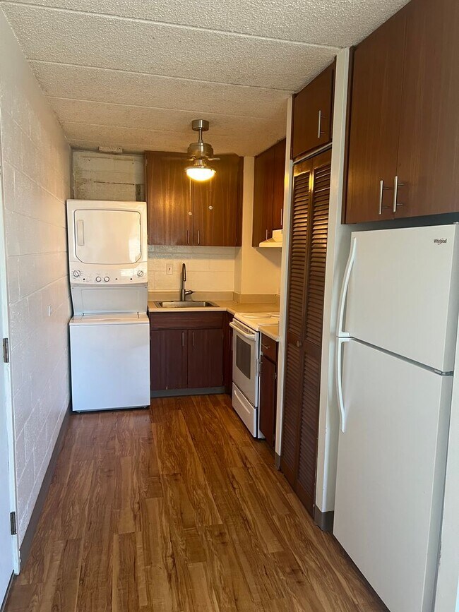 Primary Photo - 2015 Wilder Ave