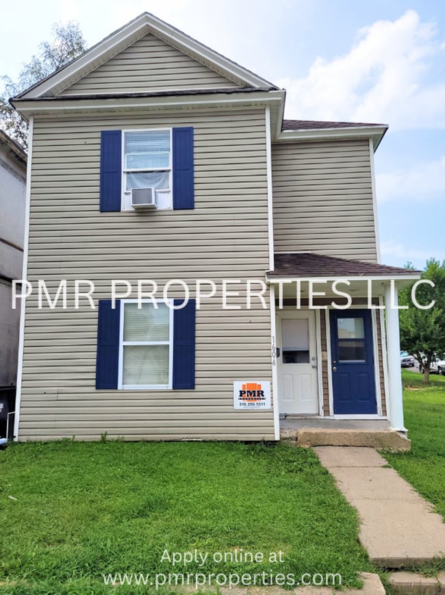 Building Photo - 1604 Jules St