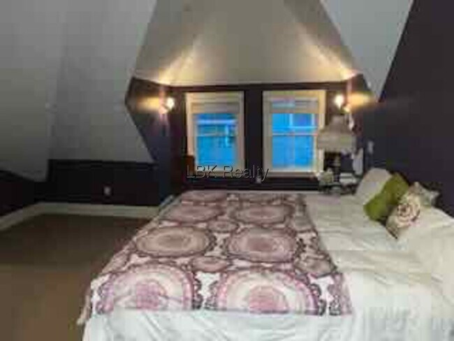 Building Photo - 31 Ripley St