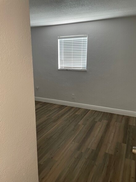 Building Photo - 121 Marcelle Ave