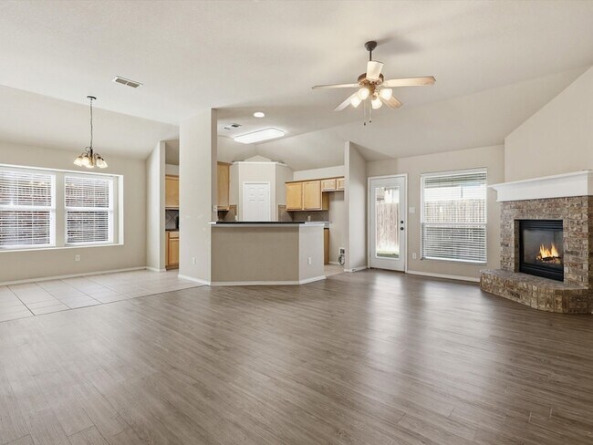 Building Photo - 6524 Sierra Madre Dr