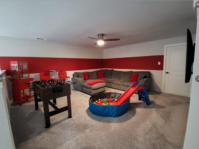 Building Photo - 1413 Lawnview Dr