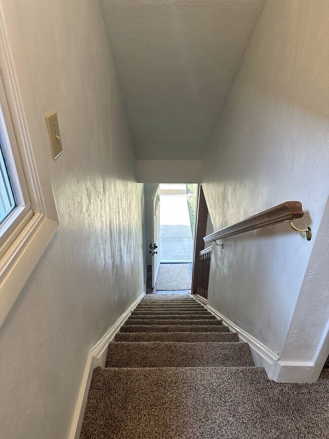 Building Photo - 304 Bessemer Ave