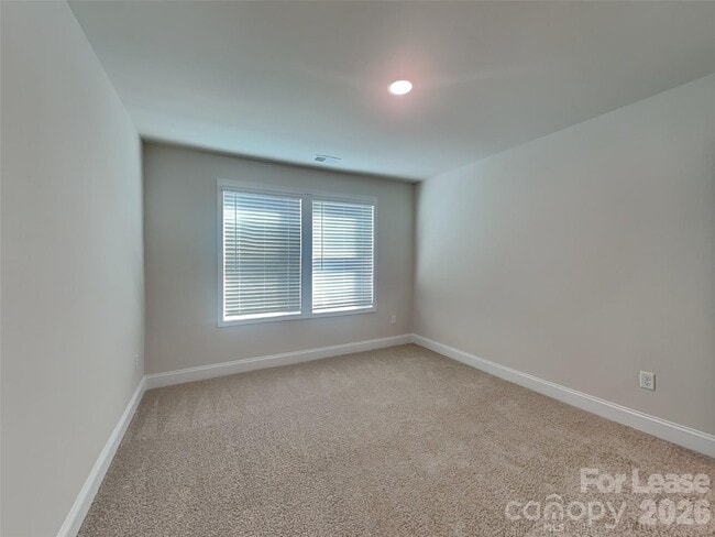 Building Photo - 123 Halesworth Rd