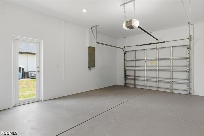 Building Photo - 4708 27th St SW