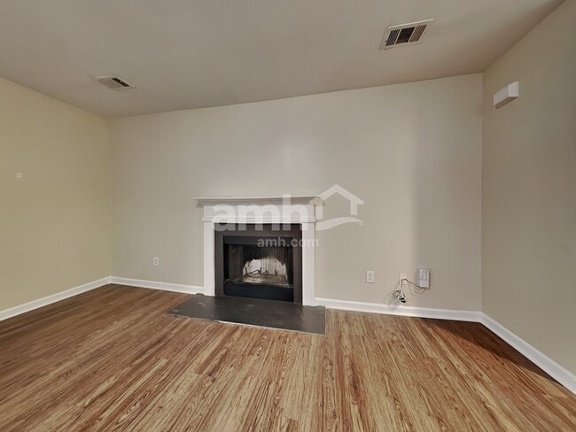 Building Photo - 5729 Brookfield Pointe Dr