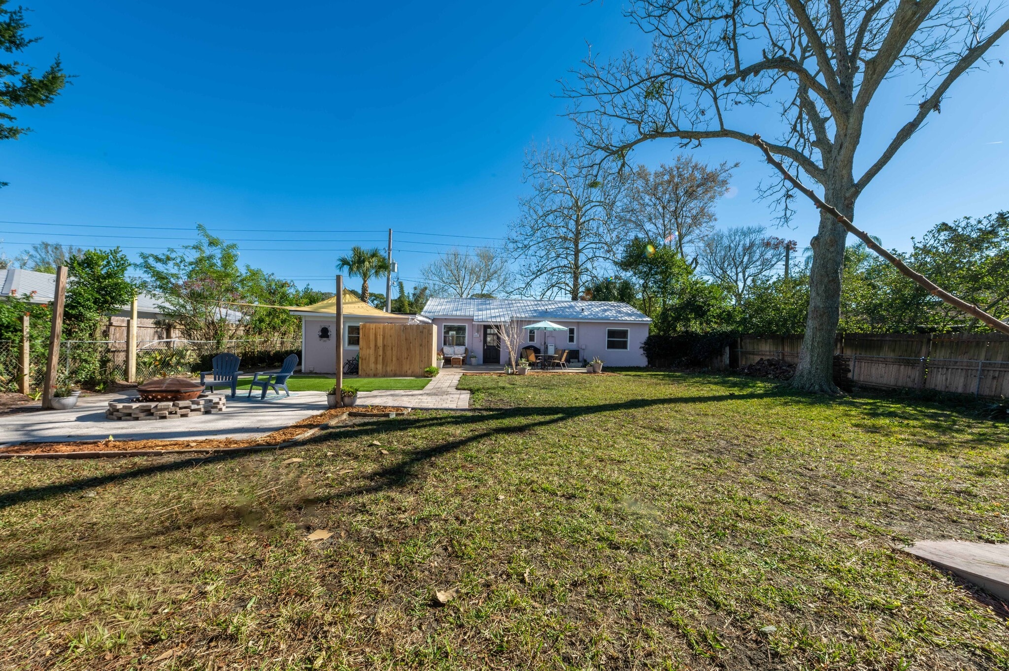 Building Photo - 1216 10th St N