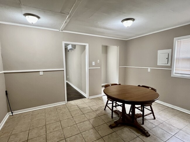 Building Photo - 5152 Enterprise St