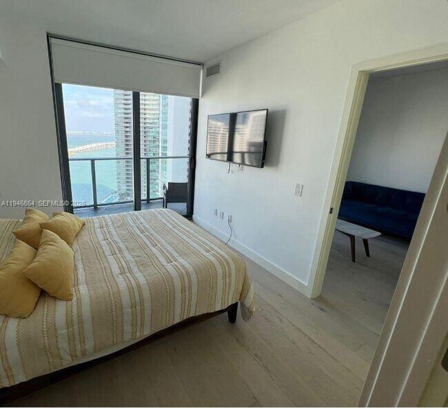 Building Photo - 501 NE 31st St