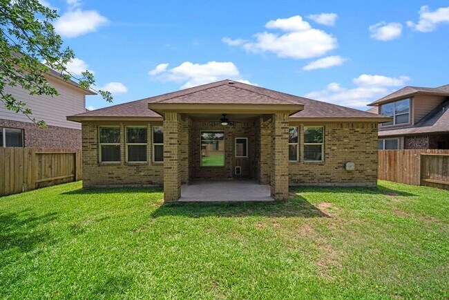 Building Photo - 1055 Forest Haven Ct