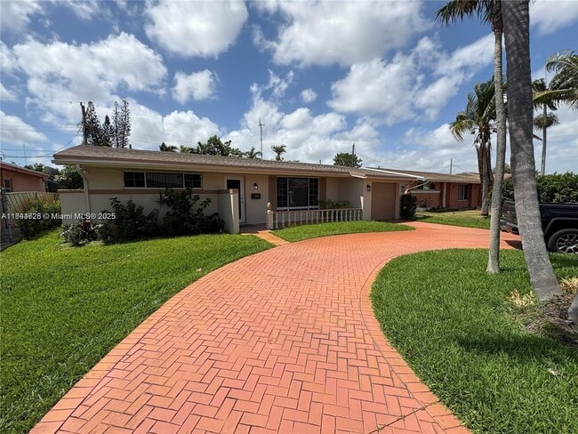 Building Photo - 6612 Dahlia Dr