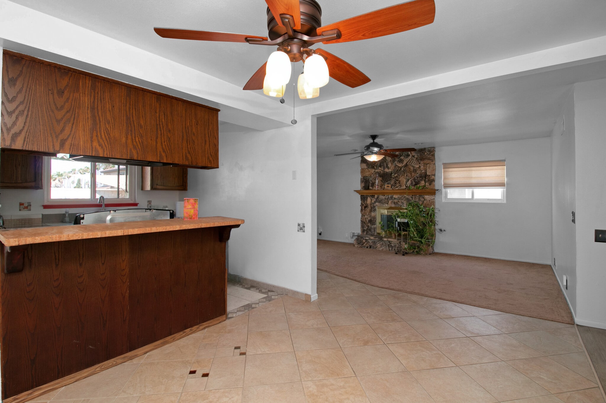 Building Photo - 1034 Thompson Ave N