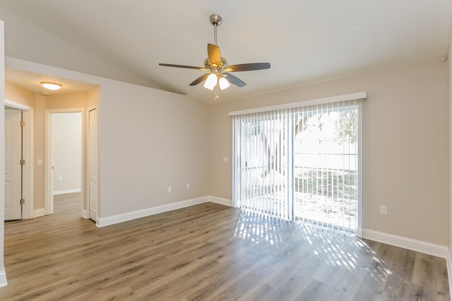 Building Photo - 6927 Waterbrook Ct
