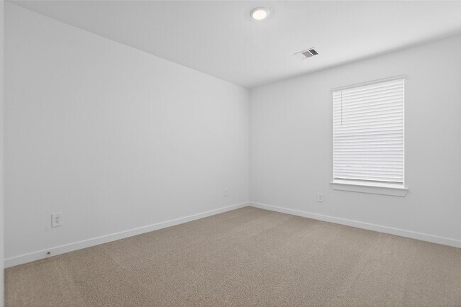 Building Photo - 422 Gram Hl Dr