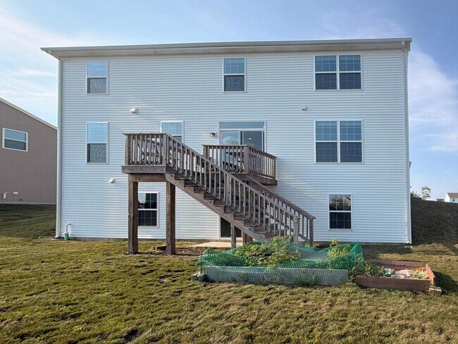 Building Photo - 2411 Fairfield Ave