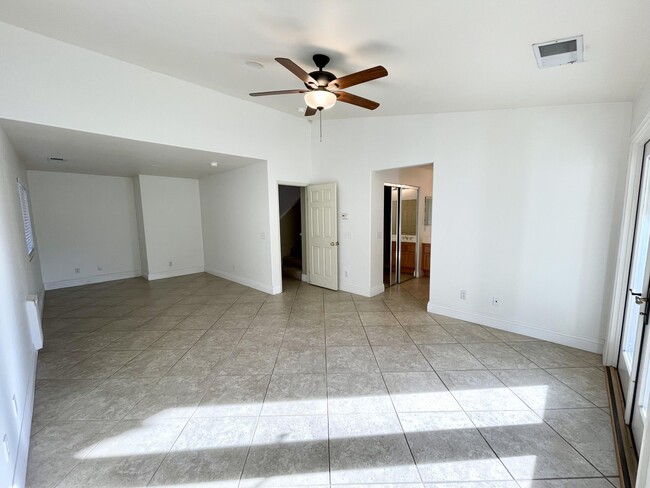 Building Photo - 79289 Paseo Del Rey