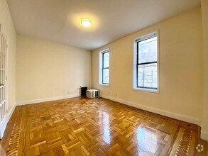 Building Photo - 3 bedroom in BRONX NY 10463