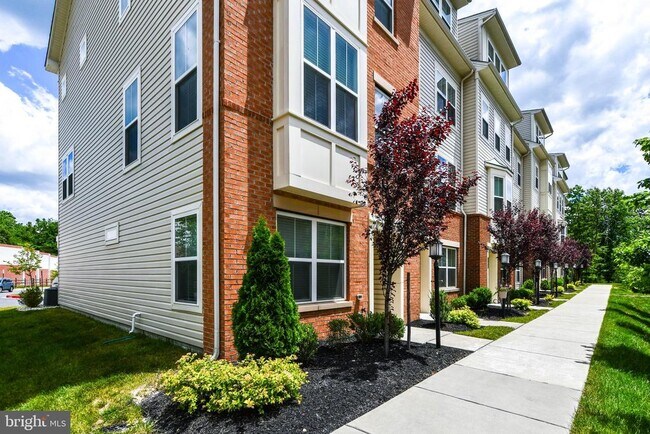 Building Photo - 7102 Druce Way
