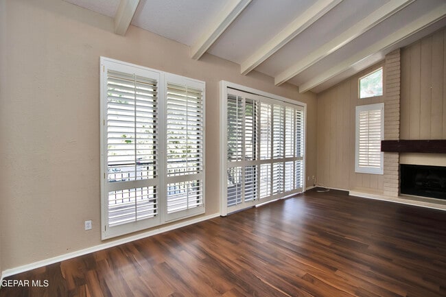 Building Photo - 5710 Mira Grande Dr