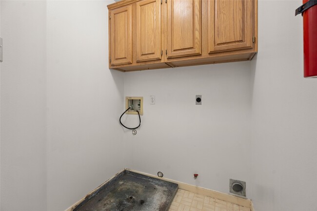 Building Photo - 1209 Comanche St