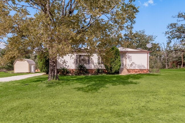 Building Photo - 30 Allen Rd